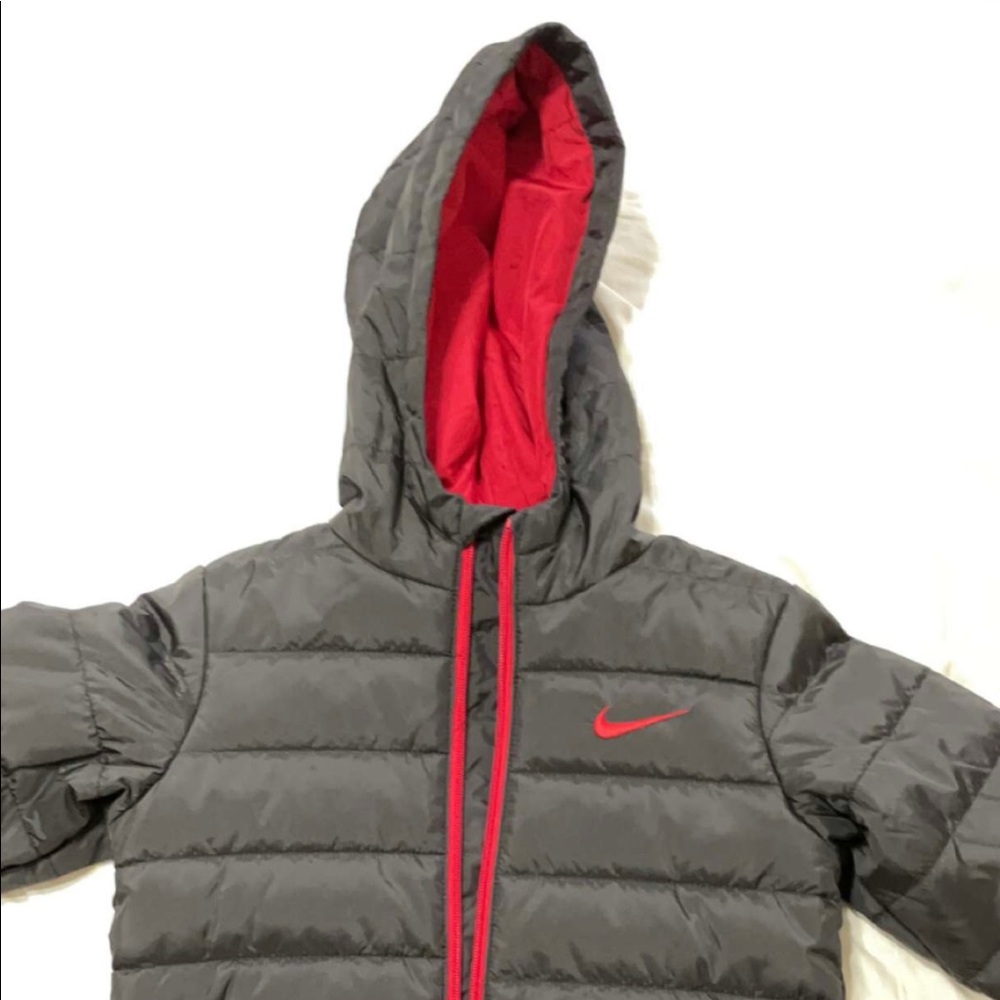 Brand new Nike boys jacket.